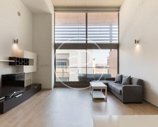 Sala d'estar de Àtic de lloguer en  Valencia Capital amb Aire condicionat i Balcó