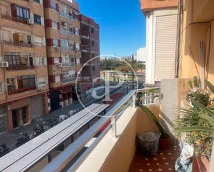 Exterior view of Flat for sale in  Valencia Capital  with Balcony