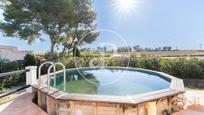 Piscina de Casa o xalet en venda en Godelleta amb Calefacció, Jardí privat i Terrassa