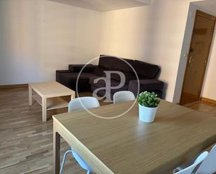 Flat to rent in Av. del Primat Reig, Trinitat