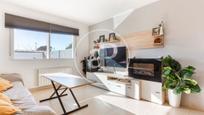 Living room of Single-family semi-detached to rent in La Pobla de Vallbona  with Air Conditioner, Heating and Private garden