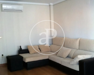 Living room of Flat to rent in  Valencia Capital  with Air Conditioner, Heating and Furnished