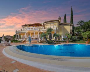 House or chalet for sale in Estepona