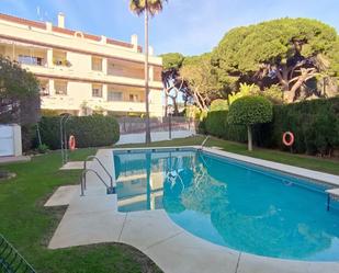 Swimming pool of Planta baja for sale in Marbella  with Air Conditioner and Terrace
