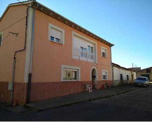 Exterior view of House or chalet for sale in La Cabeza de Béjar 