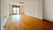 Living room of Flat for sale in Torrent  with Air Conditioner and Balcony