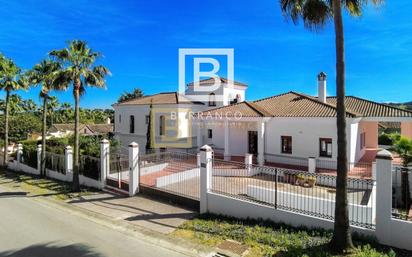 Exterior view of House or chalet for sale in Sotogrande  with Swimming Pool