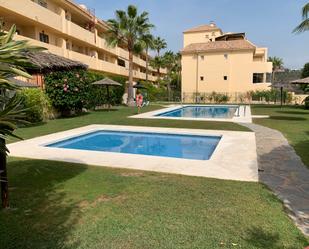 Swimming pool of Apartment to rent in Manilva