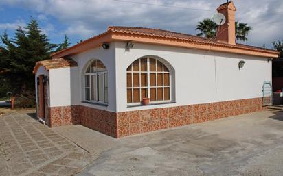 Una casa de campo familiar perfecta en Cádiz  Sala de exterior, Casa de  campo moderna, Decoración de unas