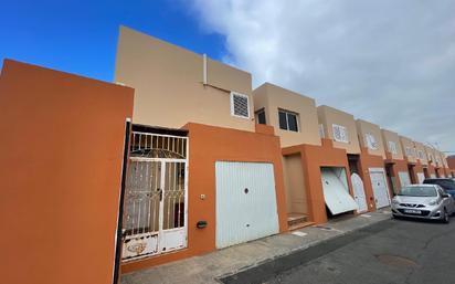 Vista exterior de Dúplex en venda en Santa Lucía de Tirajana amb Terrassa