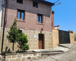 Vista exterior de Casa adosada en venda en Belorado amb Terrassa