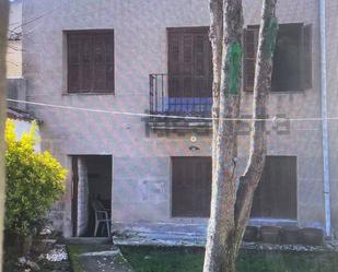 Vista exterior de Casa o xalet en venda en La Horra  amb Balcó
