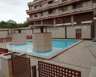 Piscina de Apartament en venda en Ramales de la Victoria amb Piscina