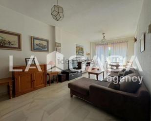 Living room of Flat for sale in Mairena del Aljarafe  with Air Conditioner and Terrace