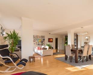 Sala d'estar de Estudi en venda en Marbella amb Aire condicionat