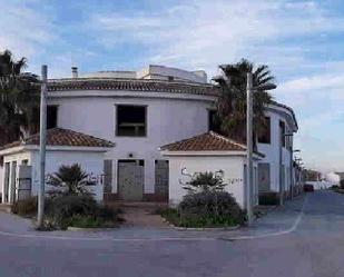 Exterior view of Building for sale in Iznalloz