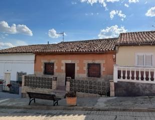 Exterior view of House or chalet for sale in Toro