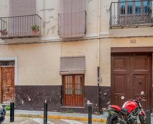 Vista exterior de Edifici en venda en Xàtiva