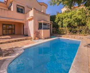 Swimming pool of House or chalet for sale in Ojén
