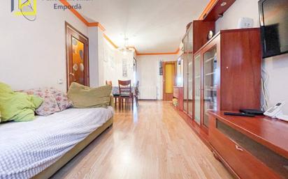 5 dormitorios con camas al ras de suelo que se ven ¡espectaculares!