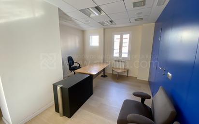 Oficinas en venta en Residencia, Logroño | fotocasa