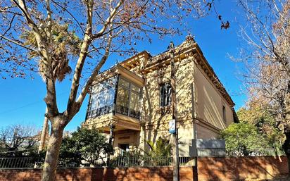 Vista exterior de Casa o xalet en venda en Esplugues de Llobregat
