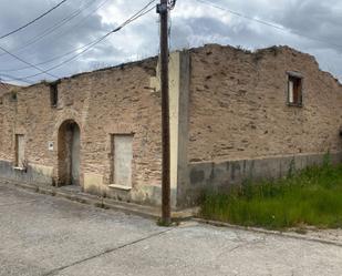 Vista exterior de Casa o xalet en venda en Ortigosa de Pestaño