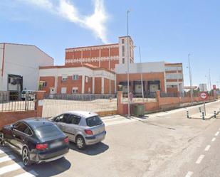 Vista exterior de Nau industrial en venda en Calamocha