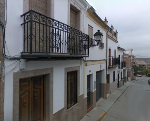 Vista exterior de Casa adosada en venda en Fernán-Núñez