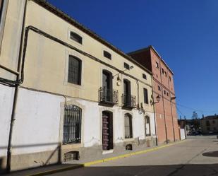 Exterior view of Industrial buildings for sale in Bernuy de Porreros