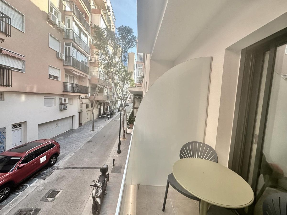 Enorme oferta de Pisos en venta en Playa La Concha, Málaga | fotocasa