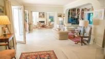 Sala d'estar de Casa o xalet en venda en Mijas amb Terrassa i Piscina
