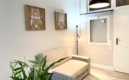 Apartment for sale in Calle de Binefar,  Madrid Capital