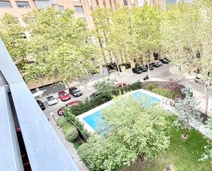 Exterior view of Flat to rent in  Madrid Capital  with Heating, Private garden and Terrace