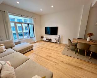 Living room of Flat for sale in Donostia - San Sebastián   with Heating, Furnished and Oven