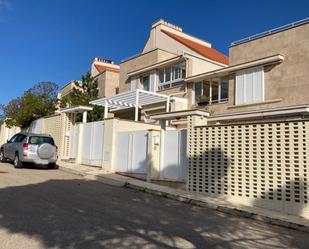 Vista exterior de Casa o xalet en venda en Aranjuez amb Aire condicionat i Terrassa