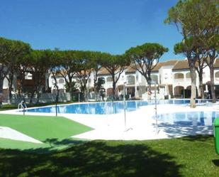 Piscina de Apartament de lloguer en Chiclana de la Frontera amb Aire condicionat, Calefacció i Terrassa