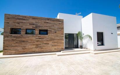 House or chalet for sale in La Barrosa