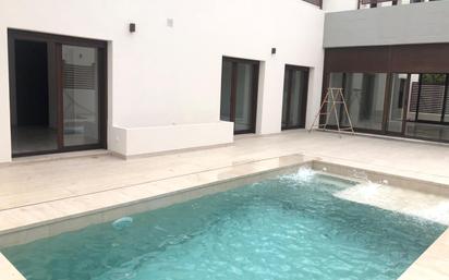 Swimming pool of House or chalet for sale in Chiclana de la Frontera  with Air Conditioner, Terrace and Swimming Pool