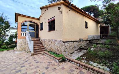 Vista exterior de Casa o xalet en venda en Maçanet de la Selva amb Jardí privat, Terrassa i Traster