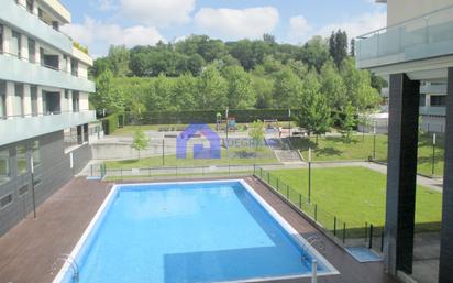 Piscina de Apartament en venda en Oviedo  amb Terrassa