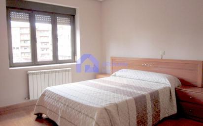 Bedroom of Flat for sale in Oviedo   with Terrace