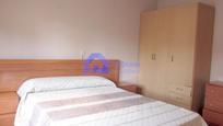Dormitori de Pis en venda en Oviedo  amb Terrassa