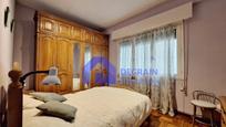 Bedroom of Flat for sale in Oviedo 