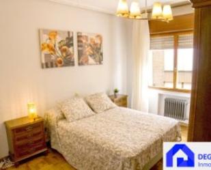 Bedroom of Flat to rent in Langreo