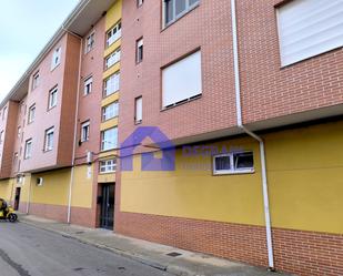 Exterior view of Flat for sale in Santa María del Páramo  with Heating and Storage room