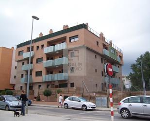 Vista exterior de Dúplex en venda en Figueres amb Terrassa i Piscina