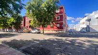 Exterior view of Flat for sale in Los Palacios y Villafranca  with Air Conditioner