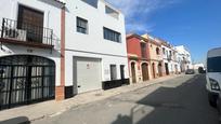 Vista exterior de Casa o xalet en venda en Los Palacios y Villafranca amb Aire condicionat, Calefacció i Terrassa