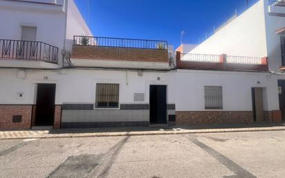 Exterior view of House or chalet for sale in Los Palacios y Villafranca  with Air Conditioner